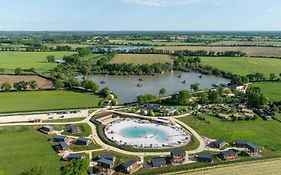 Village Flottant de Pressac